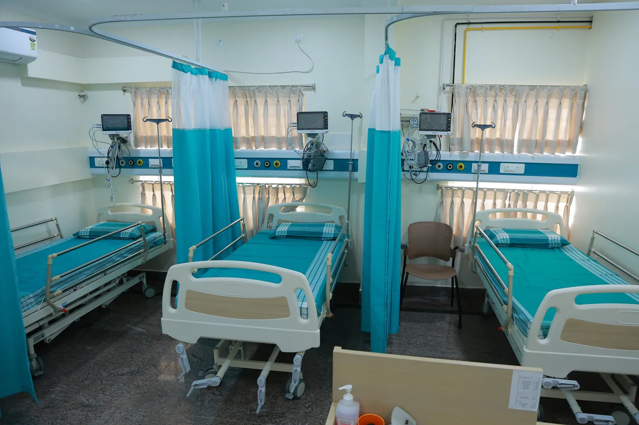 Intensive Care Unit (ICU) beds and monitoring systems at Tara Hospital